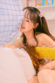 年轻的老师hd